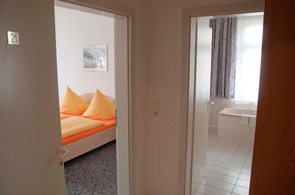 Pension Leipzig Georgplatz Szoba fotó