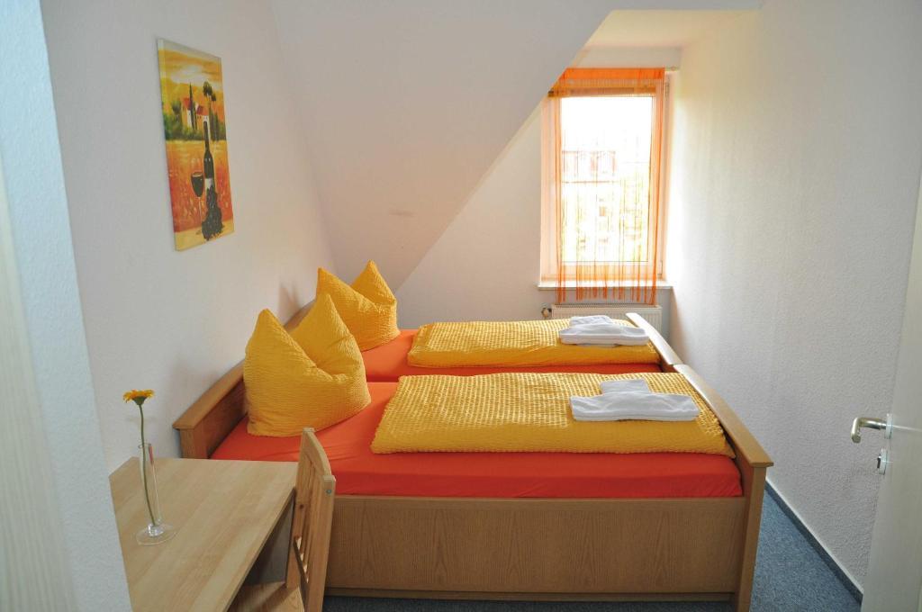 Pension Leipzig Georgplatz Szoba fotó